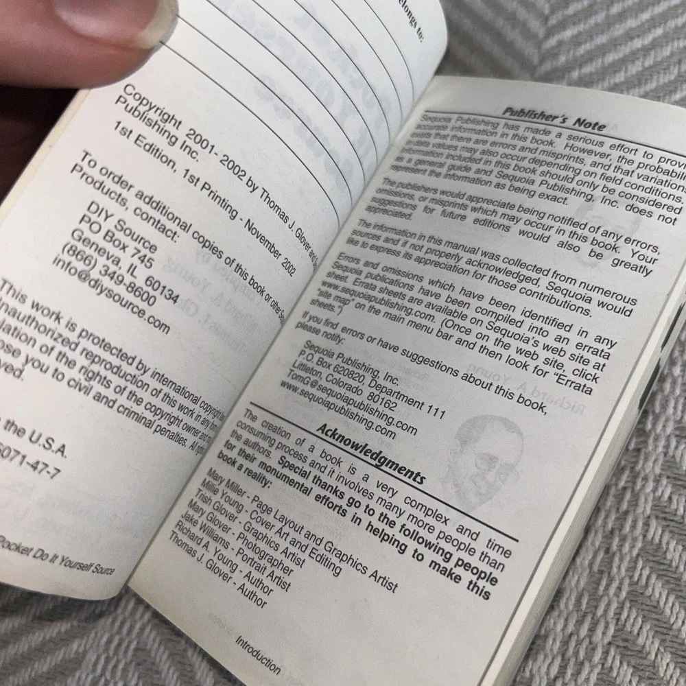 Pocket‎ Do It Yourself Source Guide Book By Richard Young & Thomas Glover